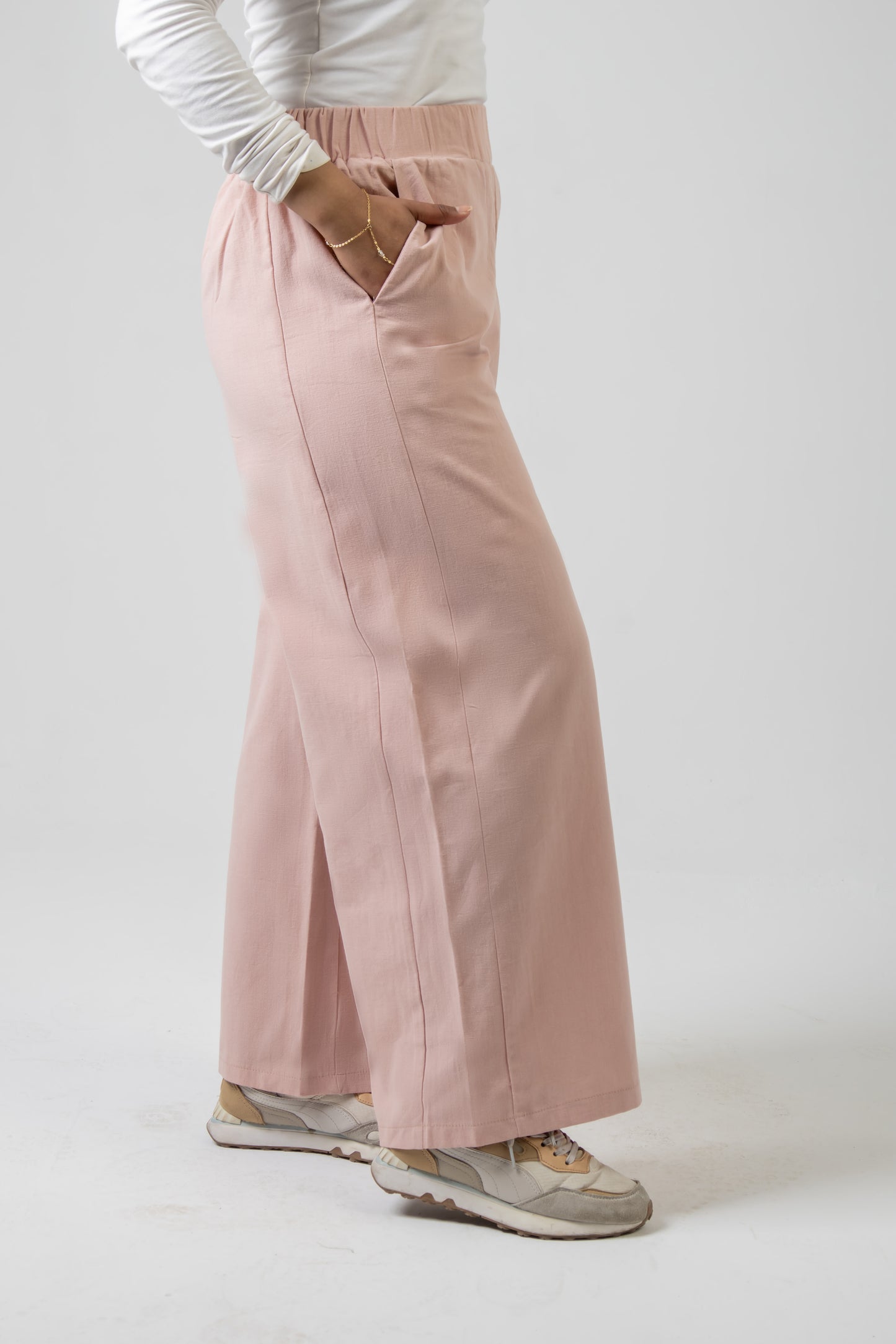 The Flow Wide-Leg Pants